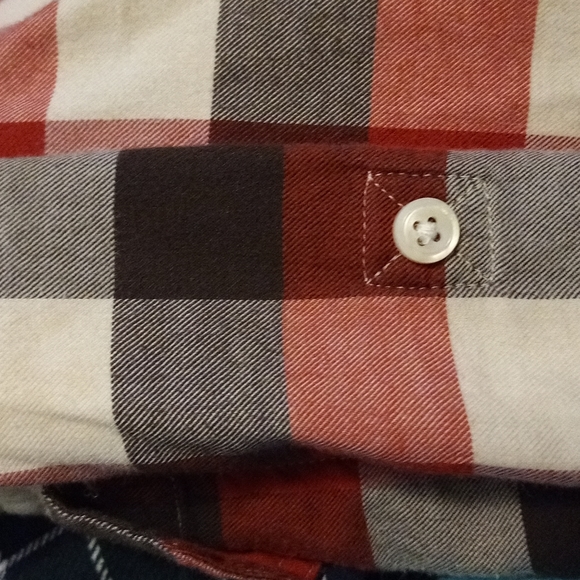 Men's Club Monaco® Plaid Flannel - Slim Fit - Picture 7 of 7